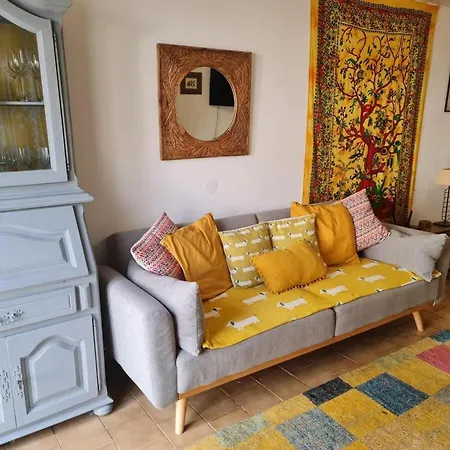 Holiday home Sleeps 2- Pet Friendly Wifi Free Parking Montauriol (Lot-et-Garonne)