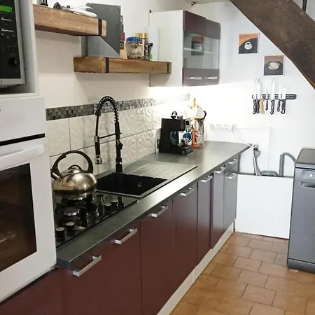 Sleeps 2- Pet Friendly Wifi Free Parking Holiday home Montauriol (Lot-et-Garonne)